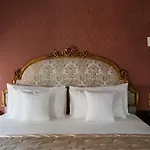 Passalacqua Hotel