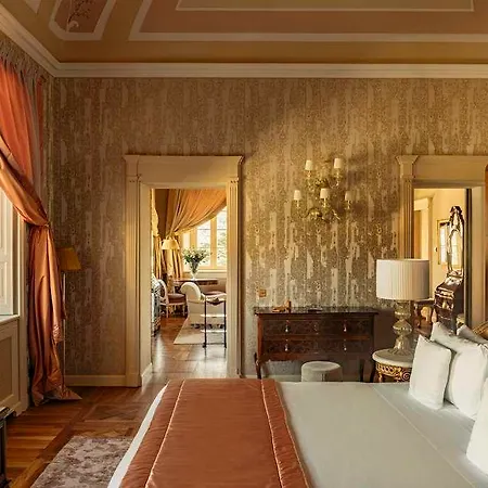 Passalacqua Hotel