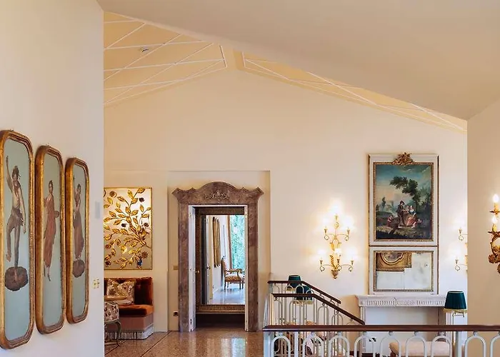 Hotel Passalacqua 5*