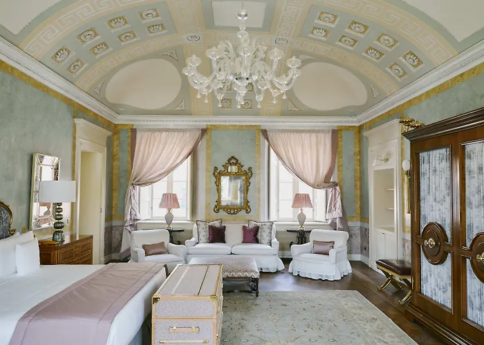 Hotel Passalacqua 5*